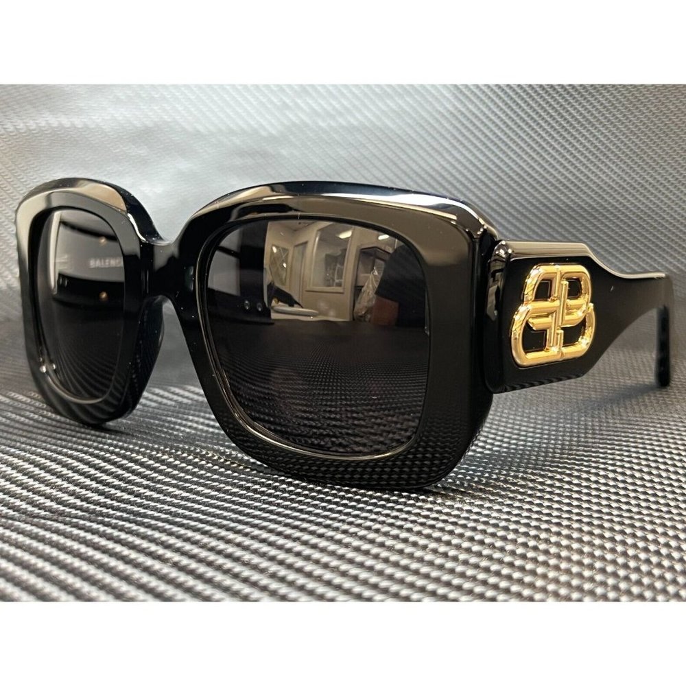Balenciaga Black Square Women's Sunglasses!